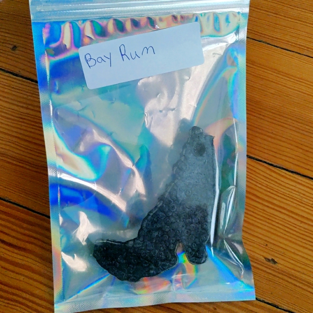 Air freshener/ freshes !!